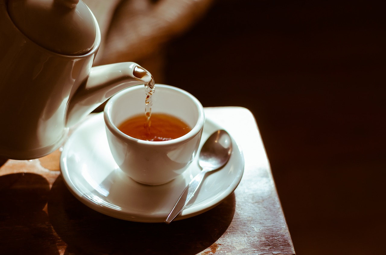 Tea, hot, cup, nature, table, tea-time, tea cup, break, herbal, leaf, beverage