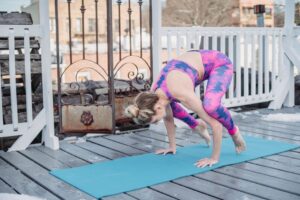Headstand Preparation: a peak-pose sequence for Sirsasana