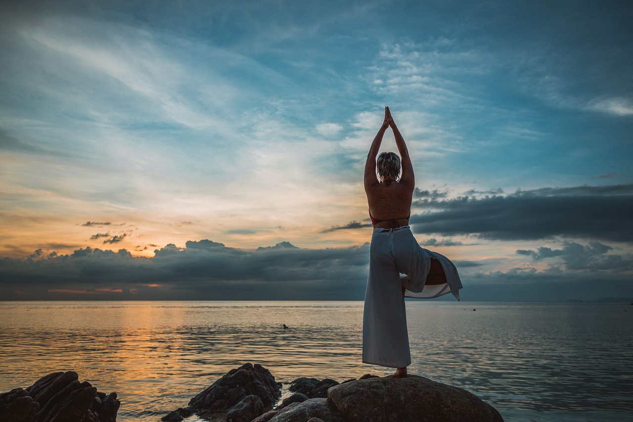 Yoga, yoga pose, asana, sunset, woman, meditation, namaste, pose, meditate, healthy, fitness, lifestyle, body, relax, stretch, landscape, stretching, sea, ocean, nature, sky, clouds, international yog