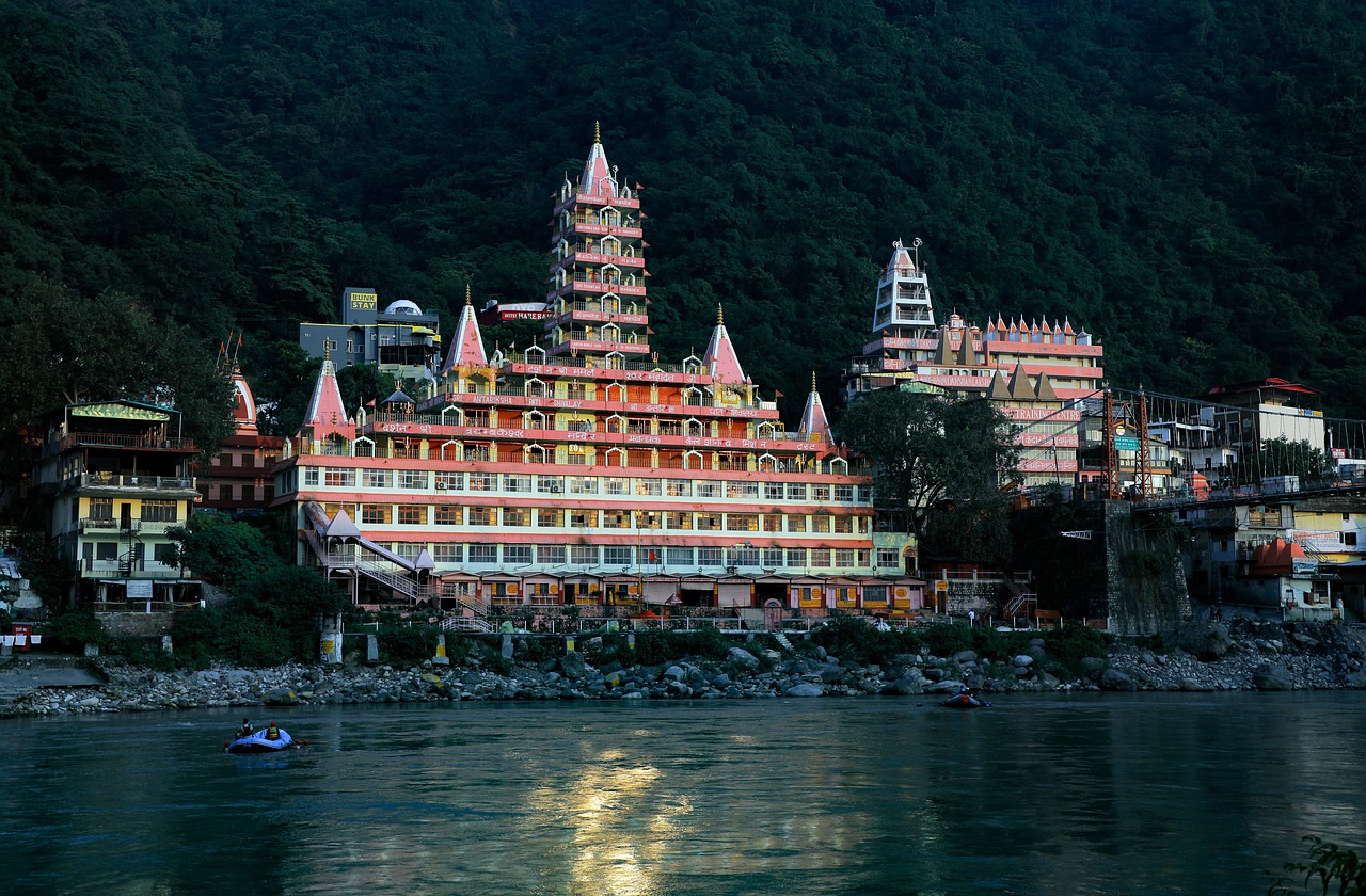 Temple, hindu, pilgrim, himalaya, rishikesh, lakshman jula, ganga, uttarakhand, rishikesh, rishikesh, rishikesh, rishikesh, rishikesh, uttarakhand